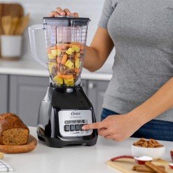 Licuadora Oster De Dos Velocidades Con Pulso Y Vaso De Plástico BLSTKAPBPB013